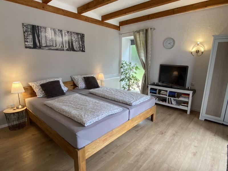 Grosses Doppelzimmer Mit Eigenem Bad Und Kuehlschrank, Frisch Saniert Фридрихског Экстерьер фото