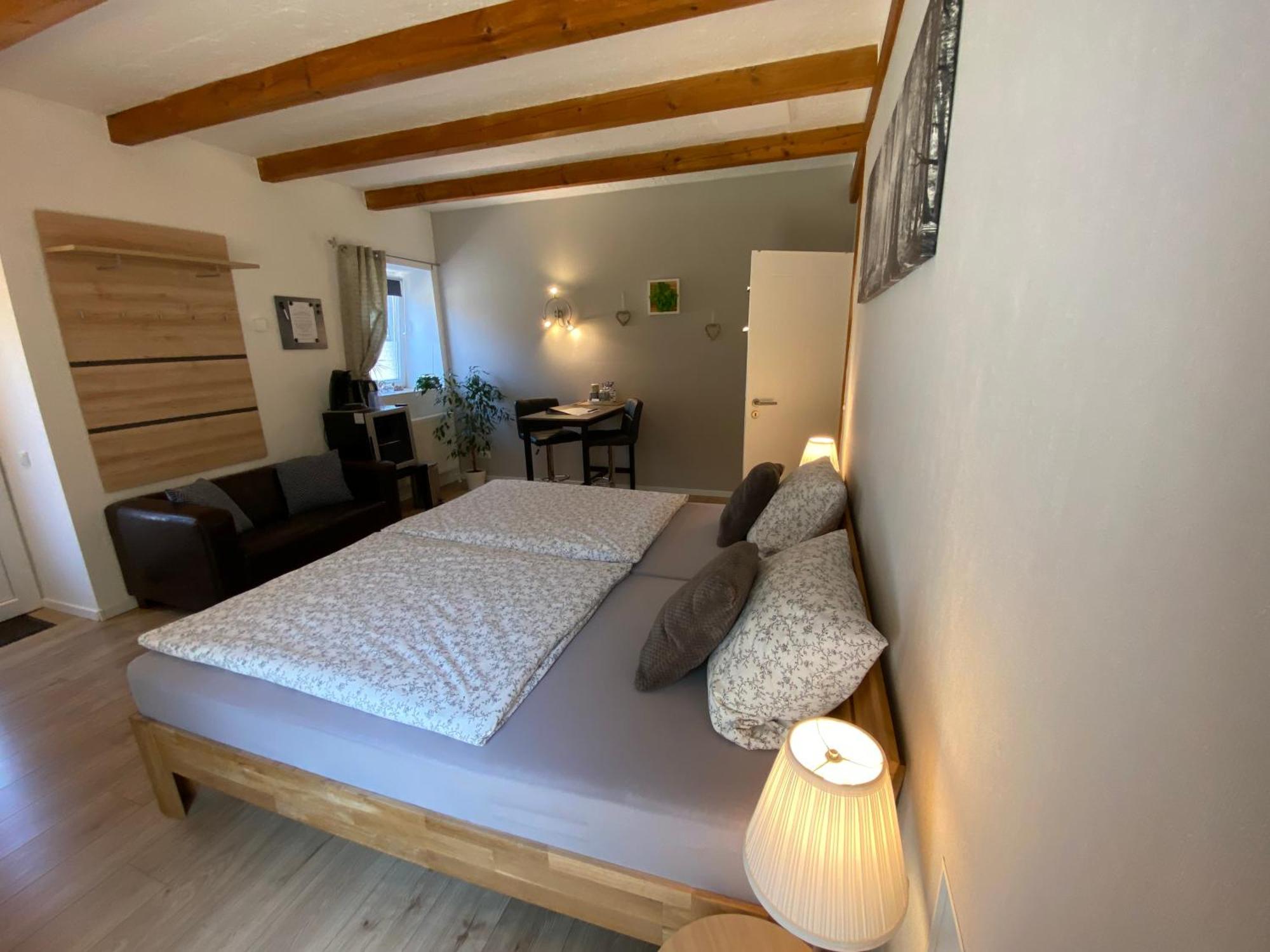 Grosses Doppelzimmer Mit Eigenem Bad Und Kuehlschrank, Frisch Saniert Фридрихског Экстерьер фото